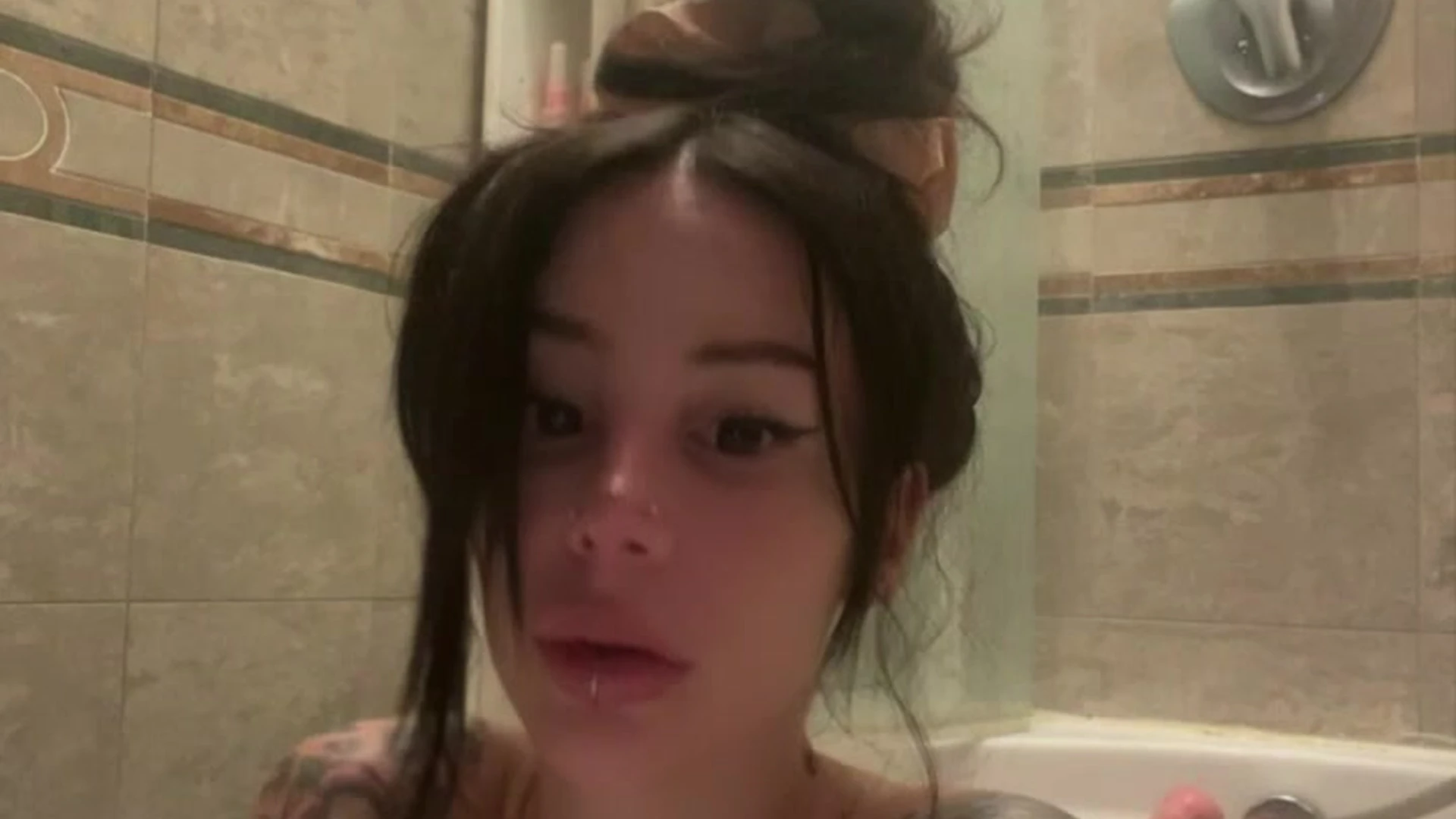 big tits Alex Mucci naked in the bath tub