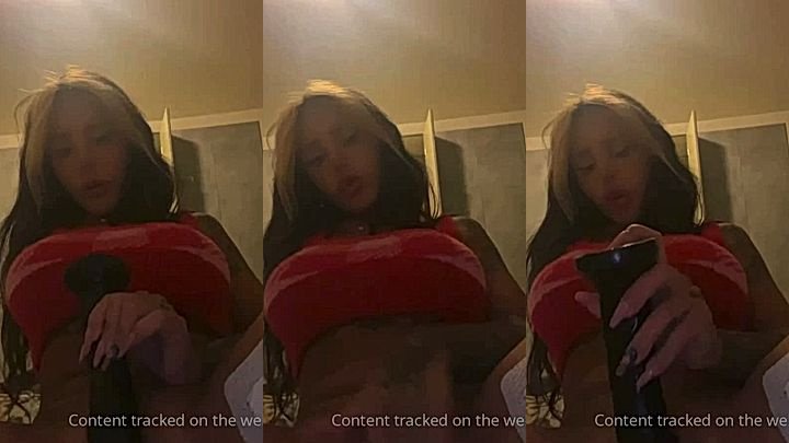 Slut Alex Mucci stroking her pussy with a huge dildo
