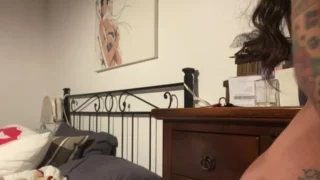 Alex Mucci onlyfans posing naked on camera