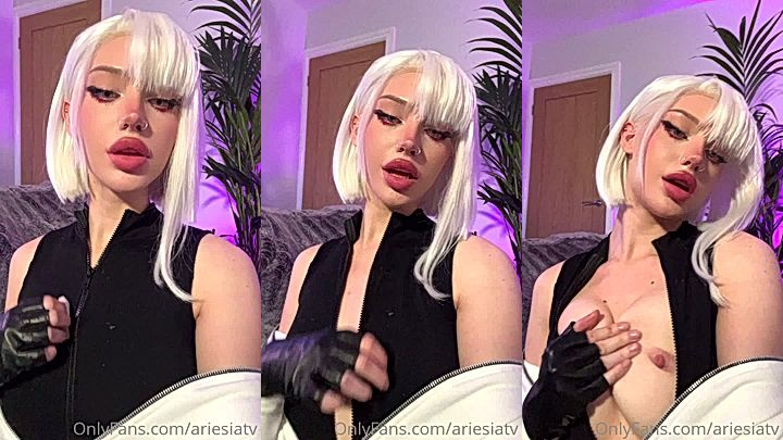 Ari Baby opens up her top and plays with her small tits