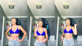 sexy Hailey Sigmond dancing and jumping with her tits bouncing