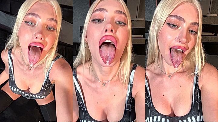 sexy blonde teasing in onlyfans leaked xxx video