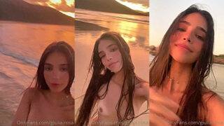 nude Giulia Rosa taking a selfie naked outdoor in leaked video