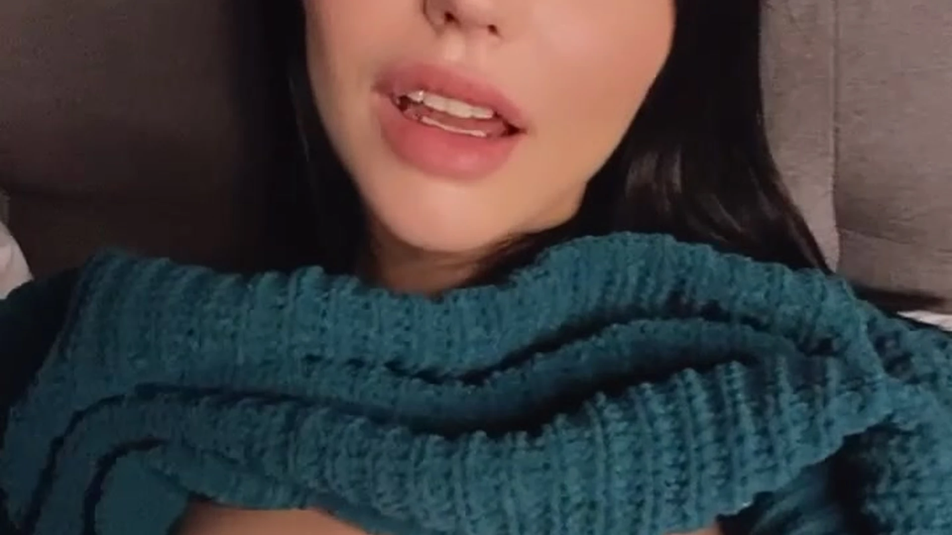 Irena Ortega squeezing her tits on camera in newly leaked video