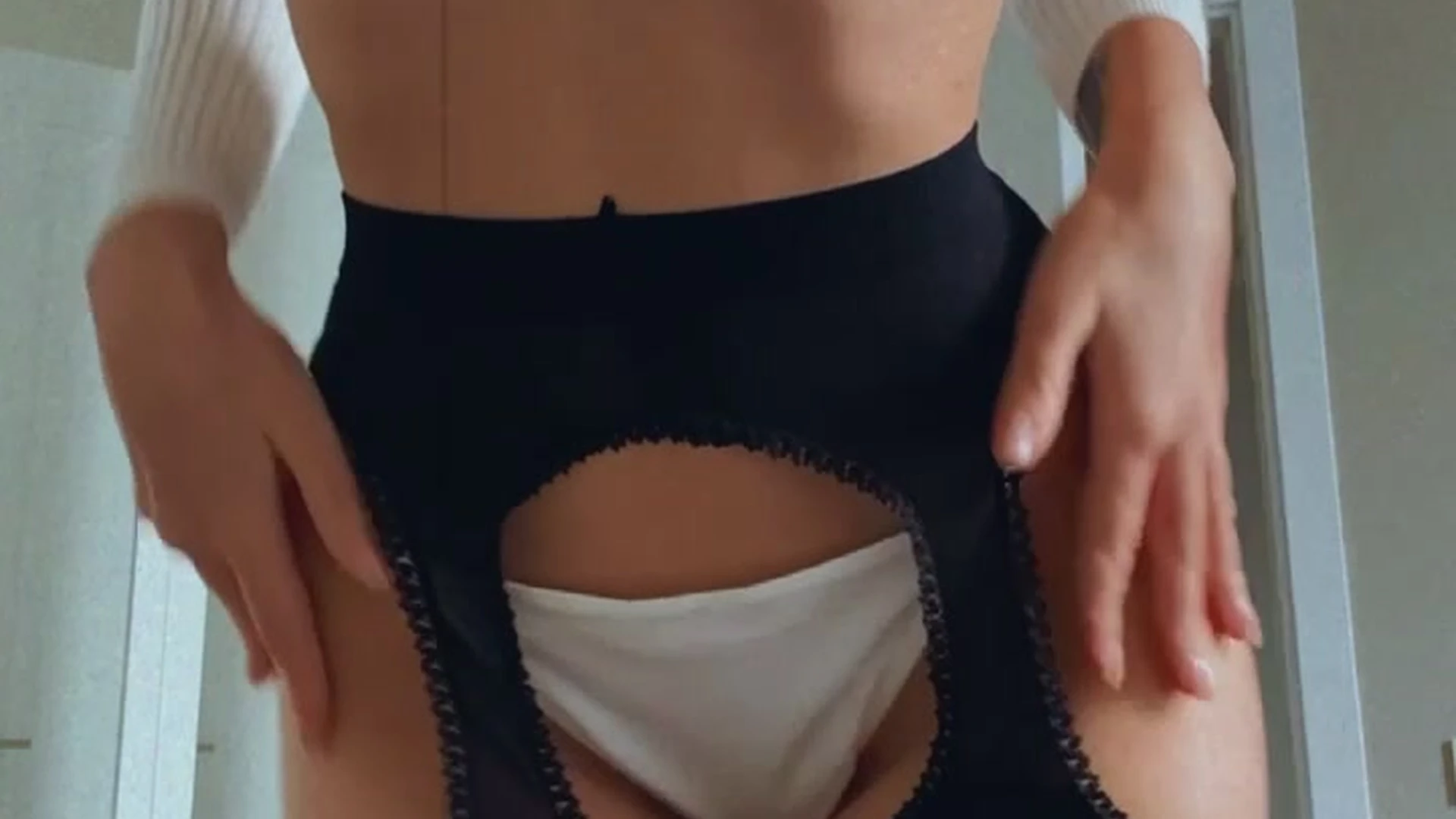slim onlyfans model Irena Ortega showsoff her small ass