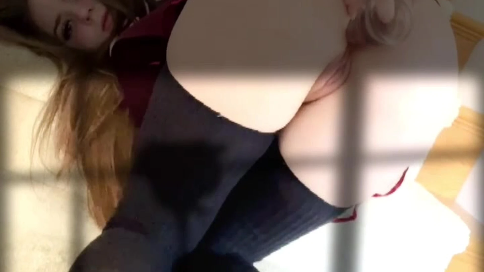 onlyfans Danni Meow inserting a dildo into her ass