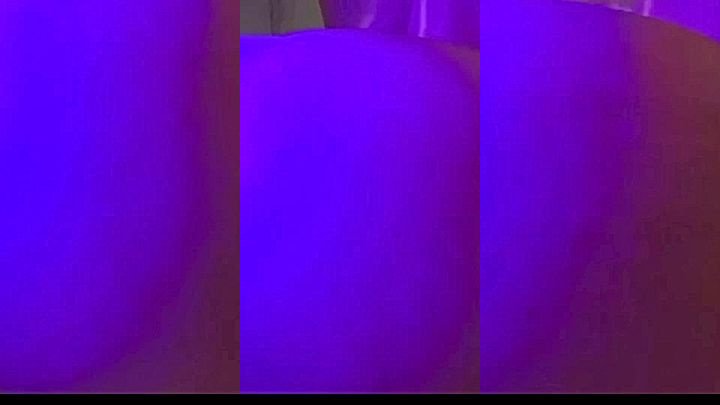 onlyfans Ginasavagex fucking a big dildo on camera