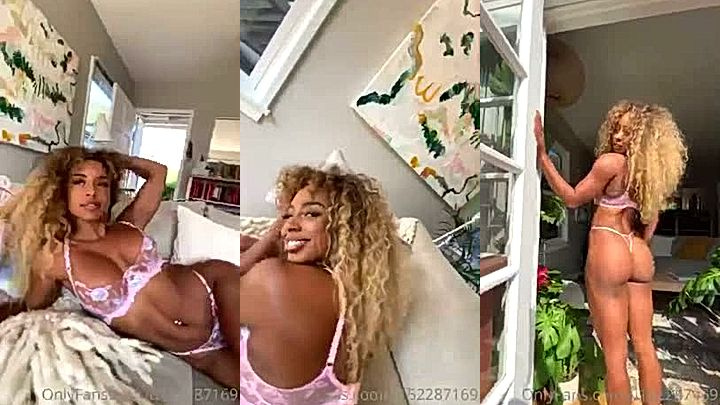 onlyfans Qimmah Russo in a sexy lingerie lying on the couch and shaking her ass