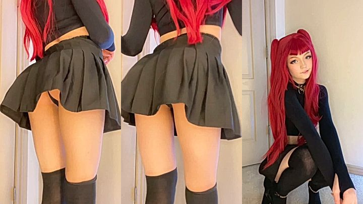 onlyfans Strawbeariemilkk teasing with her ass showing under her skirt