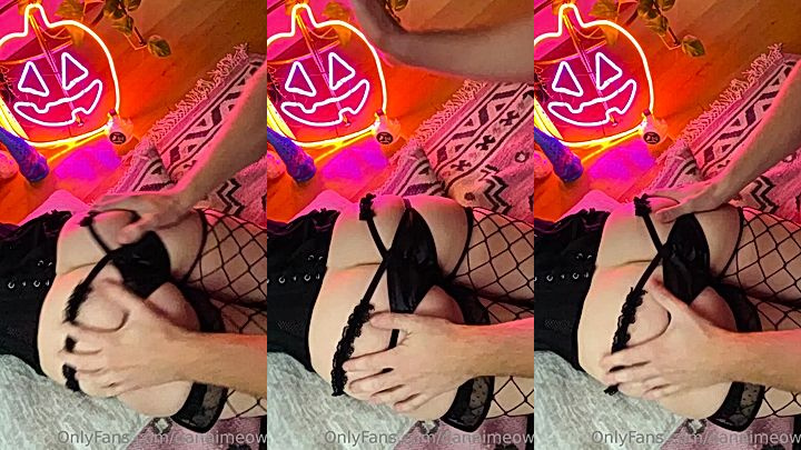 onlyfans Danni Meow getting her ass squeezed and smacked