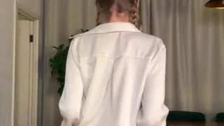 leaked xxx video of Baby Riley dancing shaking her small ass on camera