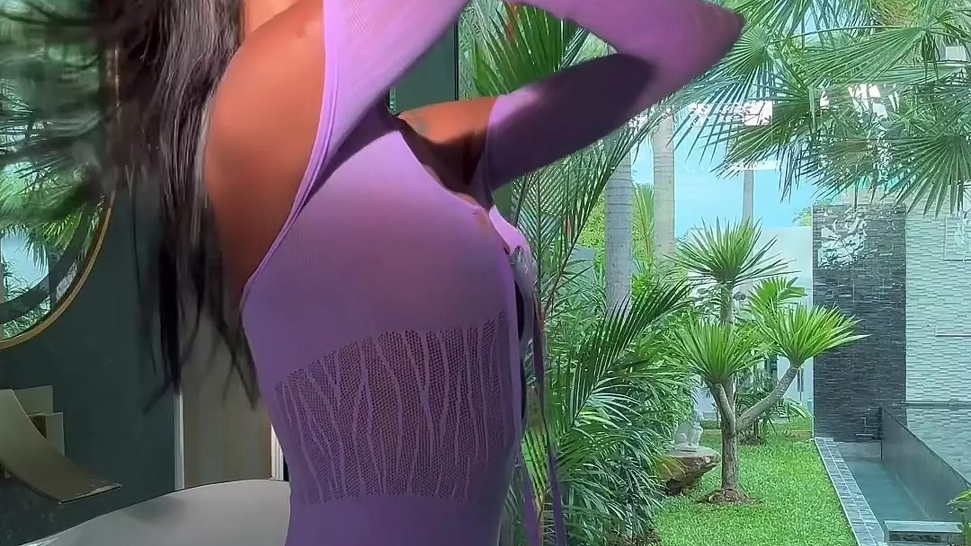 onlyfans leaked tease video of Anna Celeste slowy rubbing her body