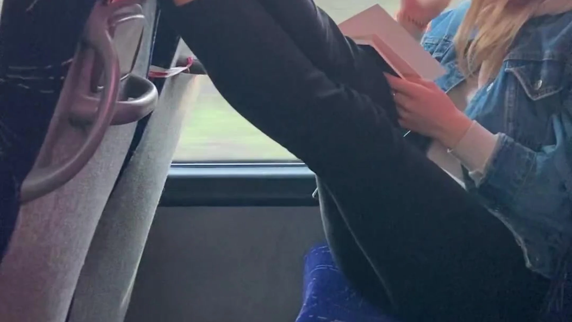 aventurinex onlyfans taking off her socks showing her feet