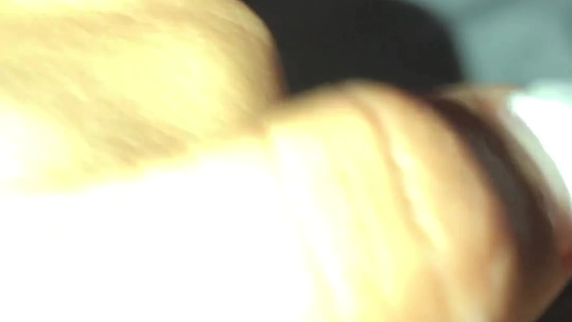 onlyfans clara trinity using her finger to pull out slim from her juicy pussy