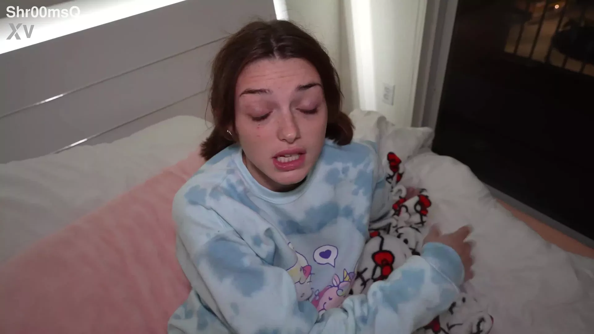 onlyfans Shrooms Q spreading her ass and pussy in newly leaked video